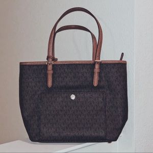 Michael Kors Jet Set purse 👜